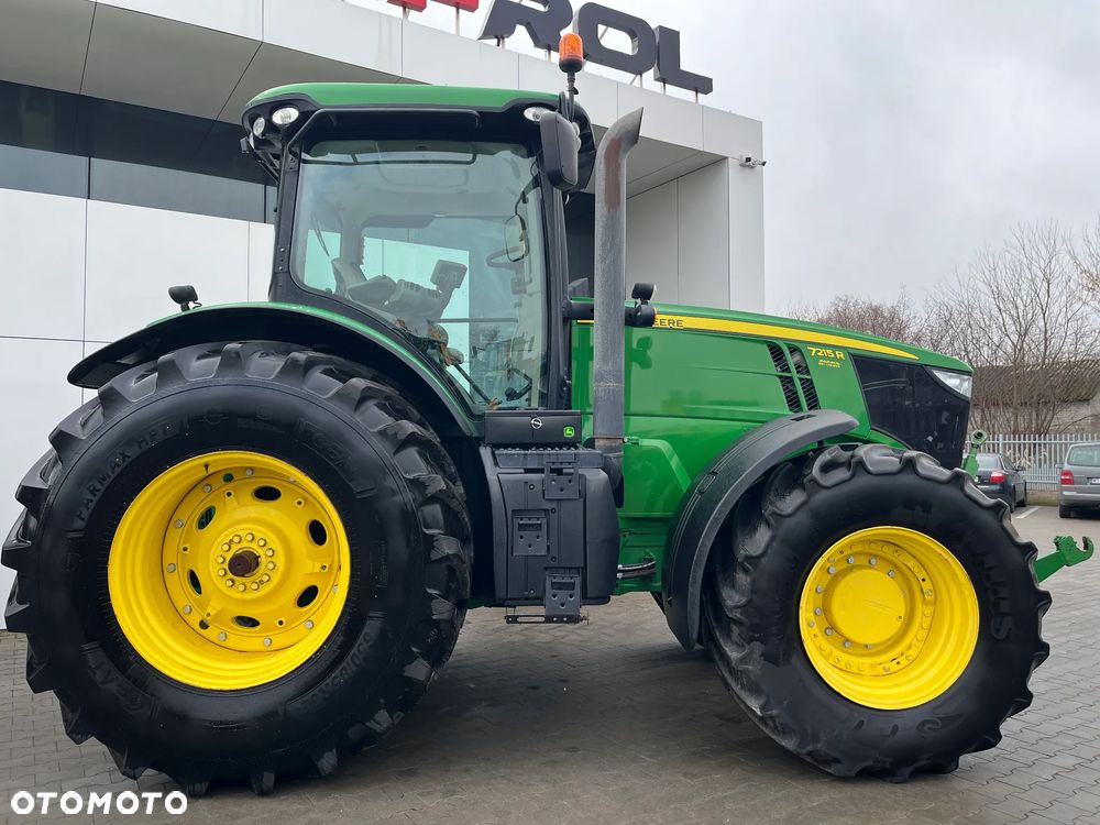 John Deere 7215 R - 8