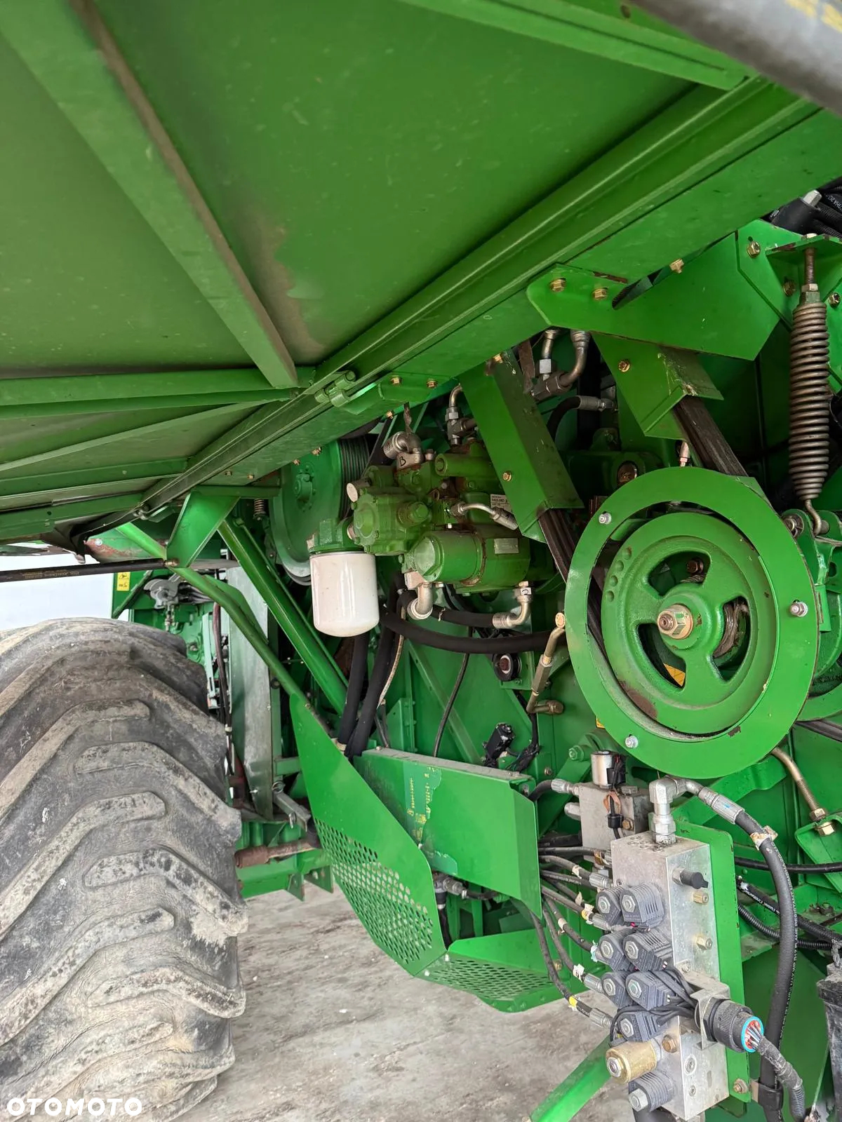 John Deere 1470 Plus - 12