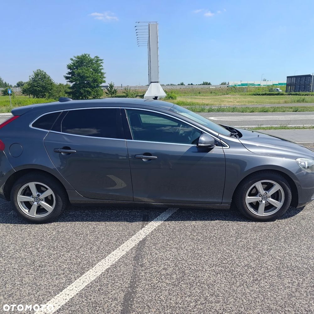 Volvo V40 D2 - 6
