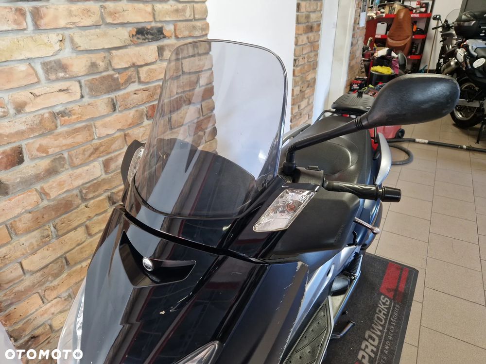 Yamaha X-max - 23