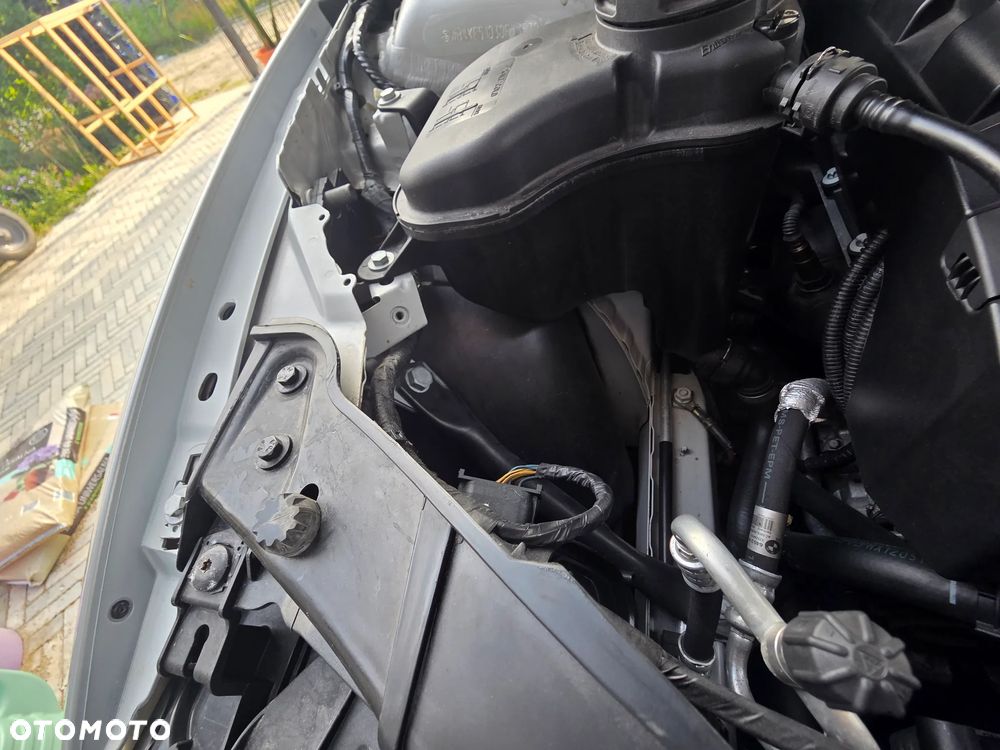 BMW Seria 3 325i - 29