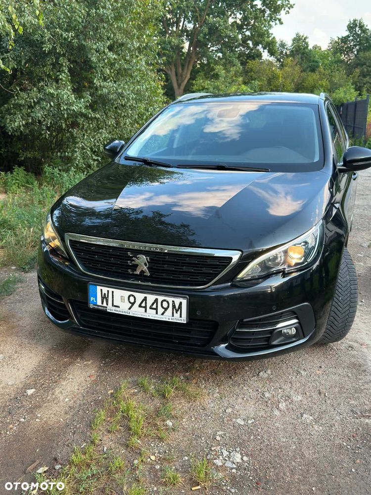 Peugeot 308 - 1