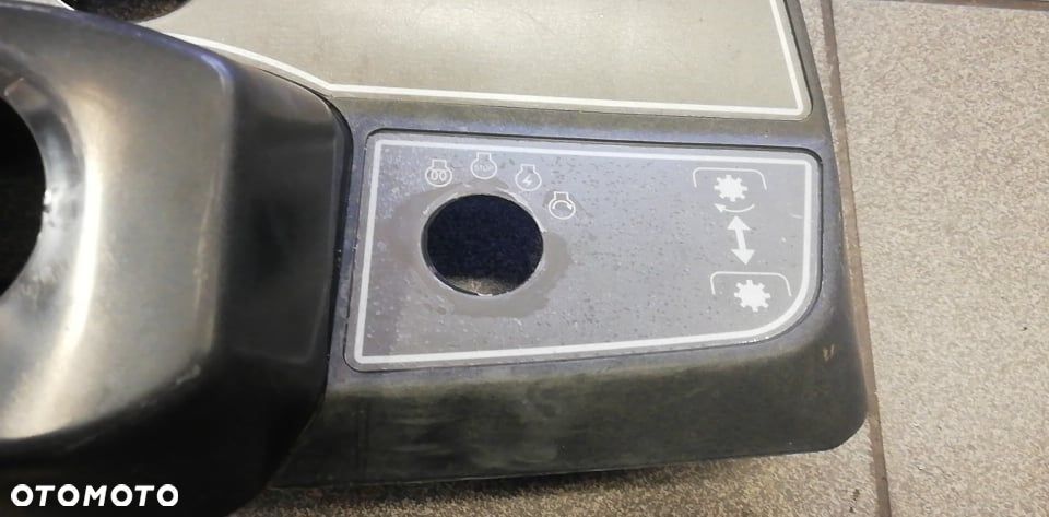 ISEKI SGR 22 deska rozdzielcza kontrolki - 4