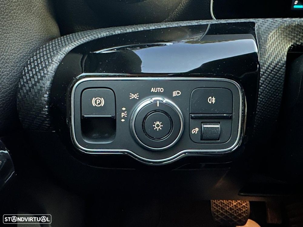 Mercedes-Benz A 180 d Progressive Aut. - 29
