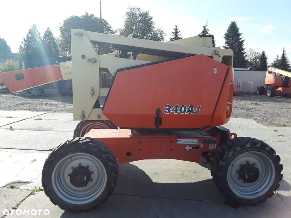 JLG 340AJ - 6
