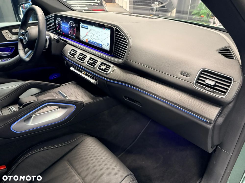 Mercedes-Benz GLE - 24