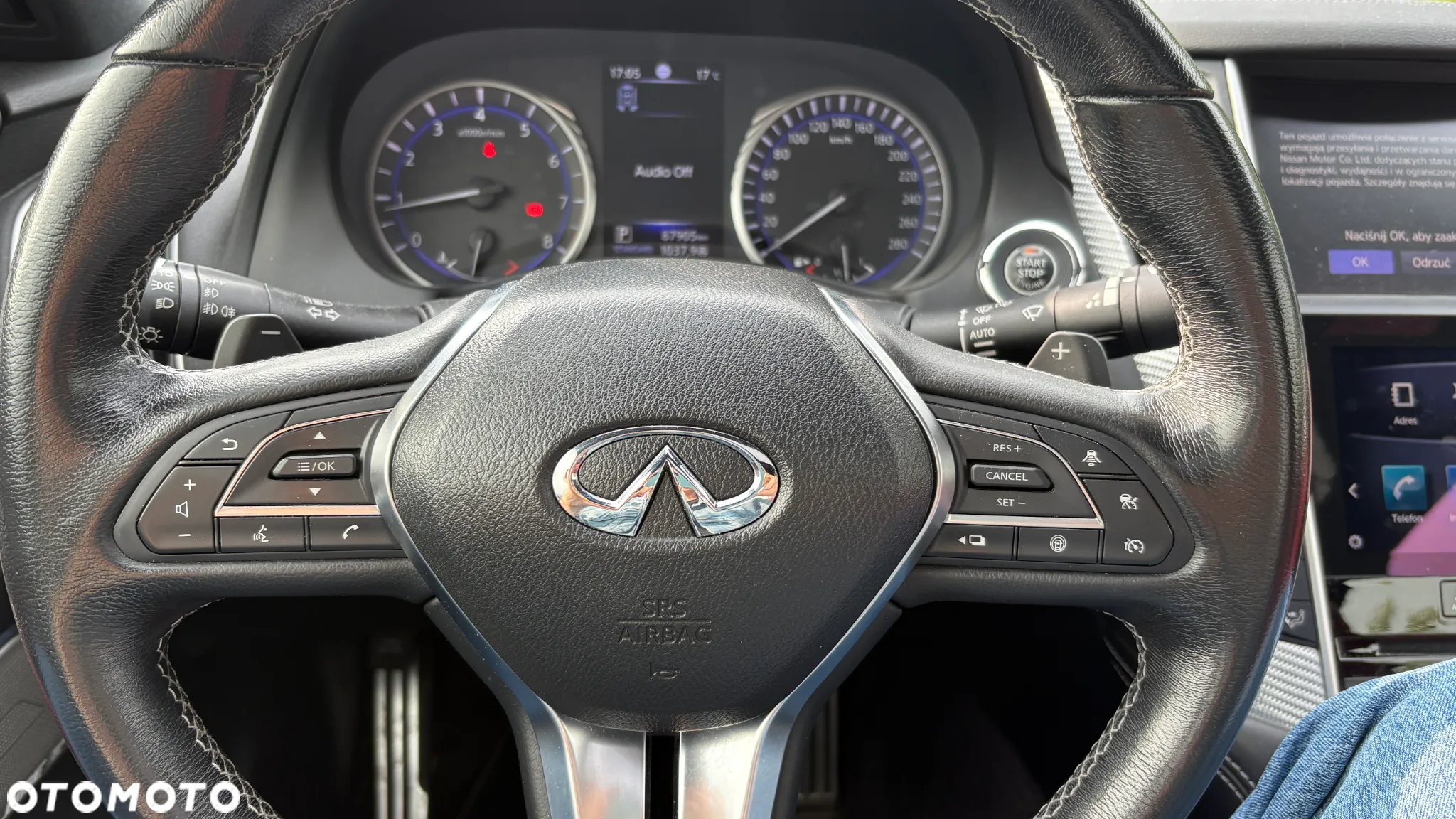 Infiniti Q60 2.0t Sport - 21