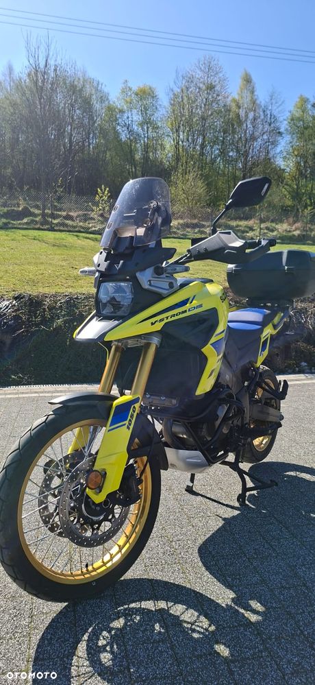 Suzuki V-STROM - 4