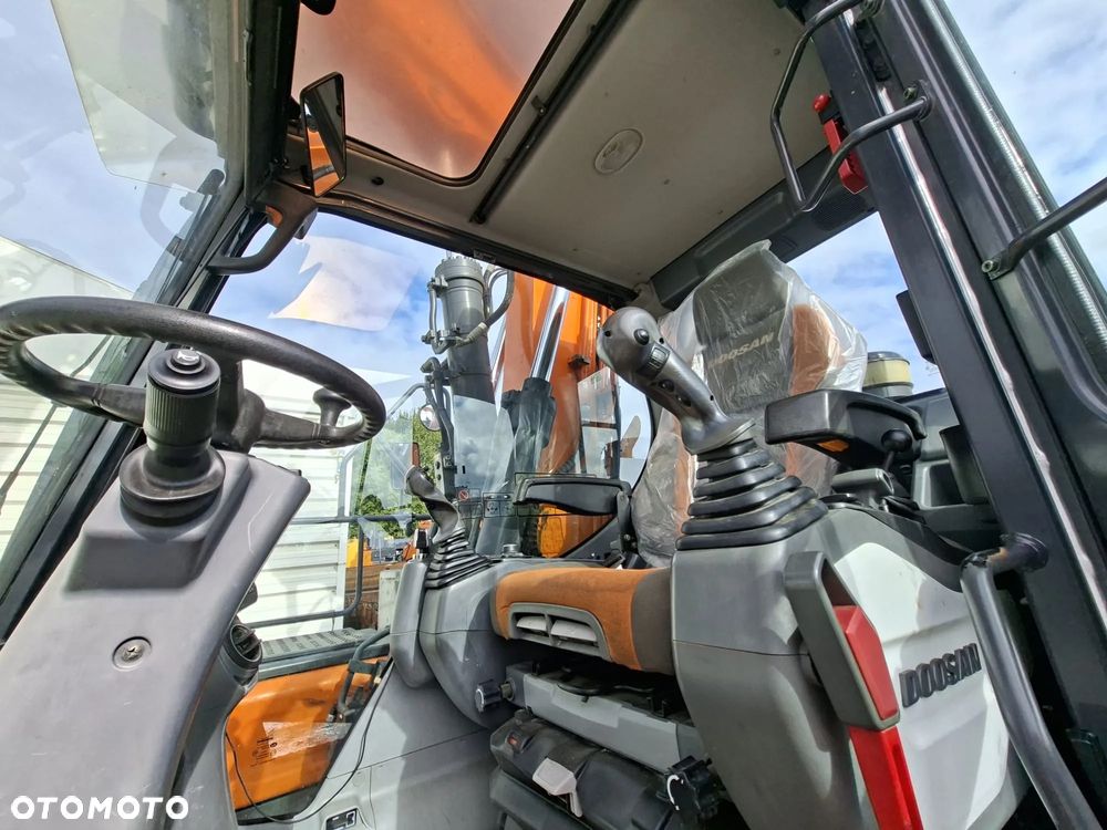 Doosan DX140W-5 - 11