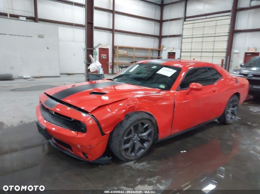 Dodge Challenger Automatik SXT Plus - 2