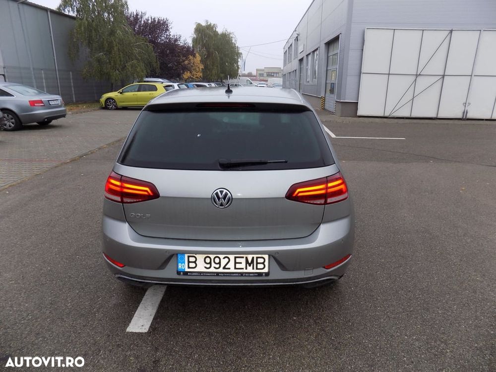 Volkswagen Golf - 4