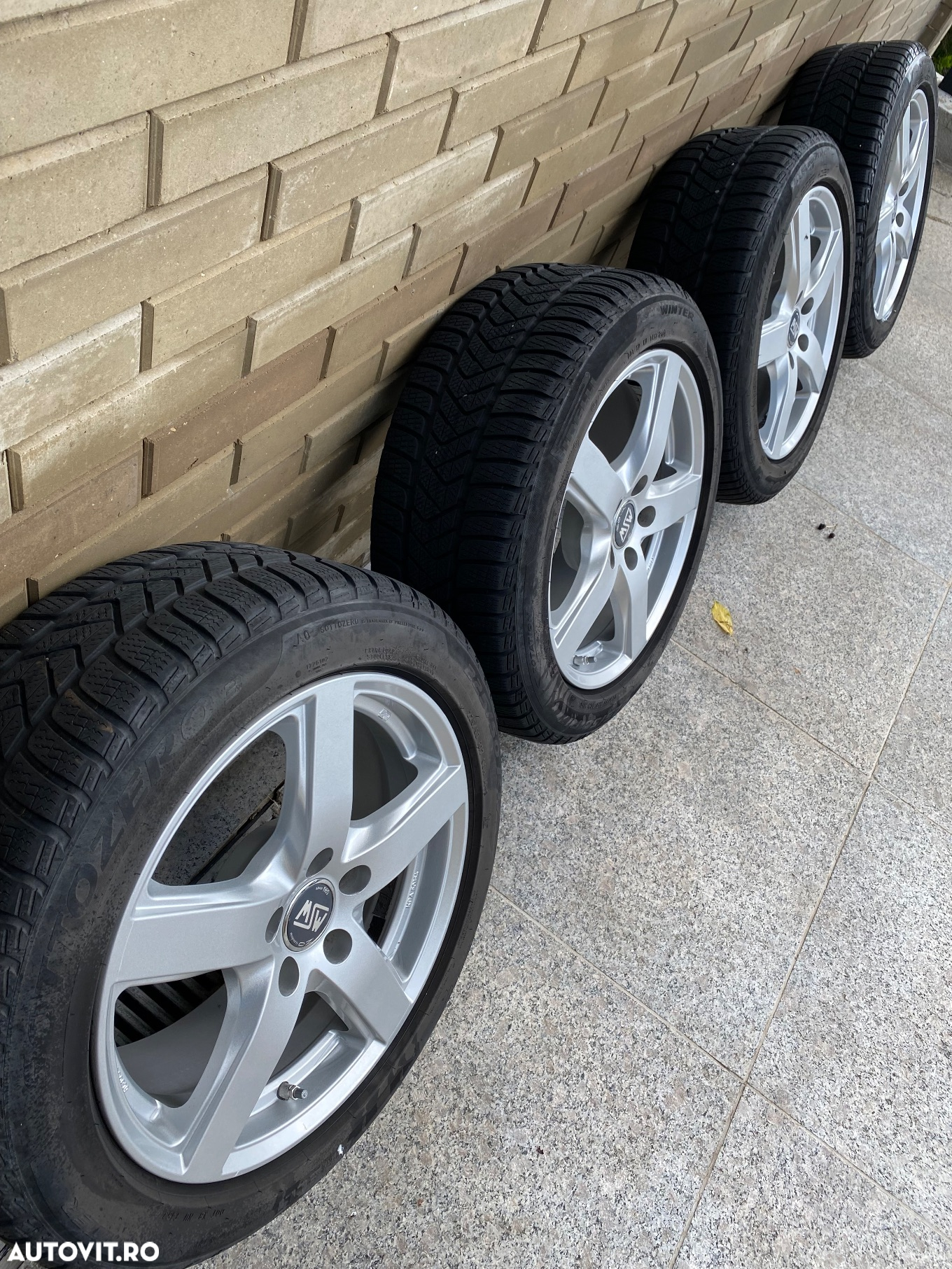 Mercedes-Benz C - 25