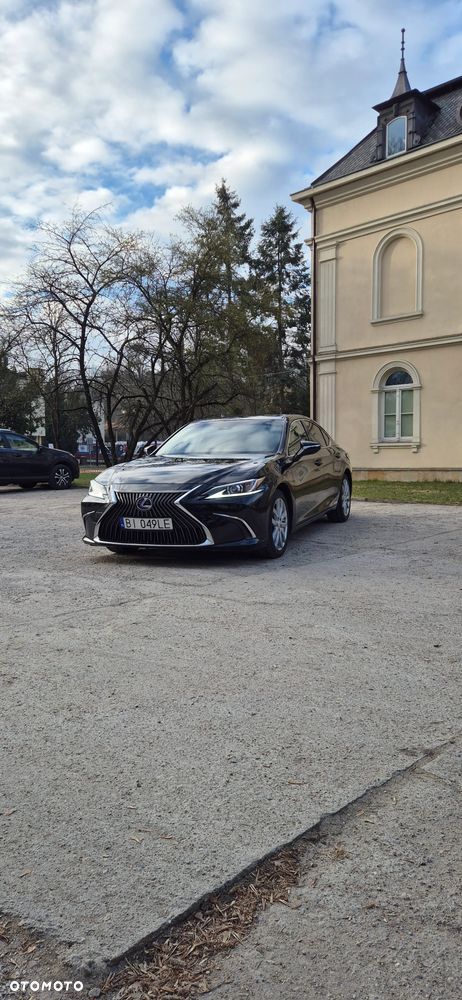 Lexus ES 300h Style Edition - 36