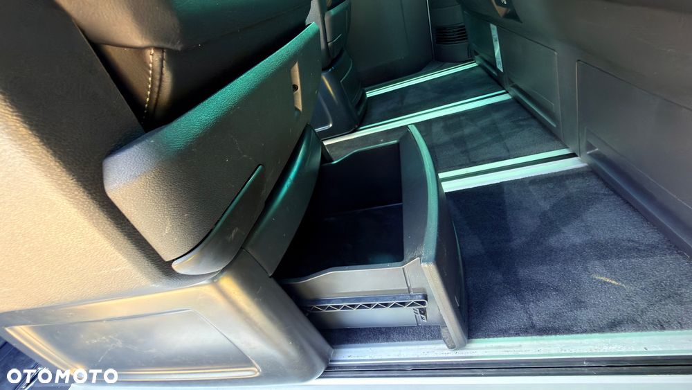 Volkswagen Multivan 2.0 TDI L1 Business - 25