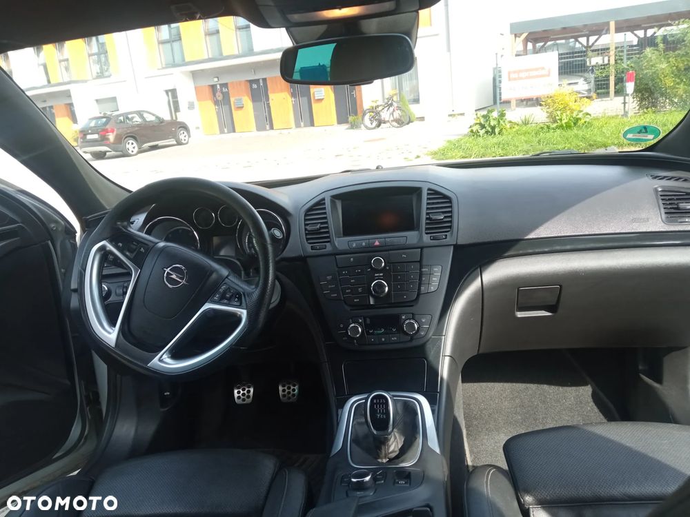 Opel Insignia - 11
