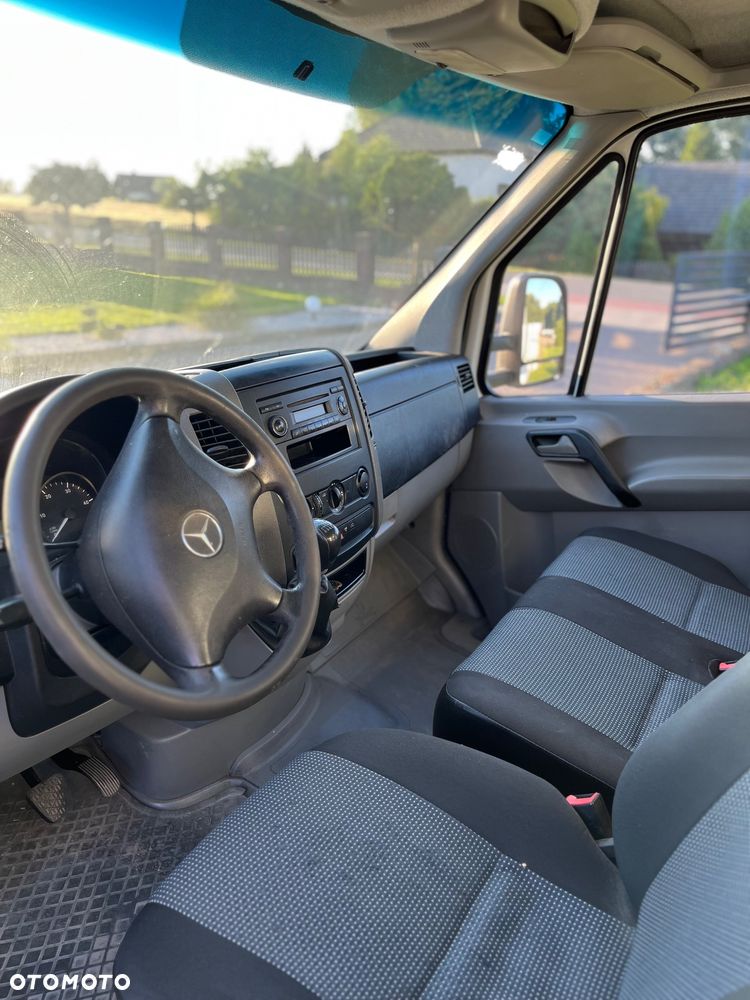 Mercedes-Benz Sprinter - 4
