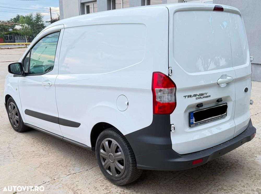 Ford Courier - 4