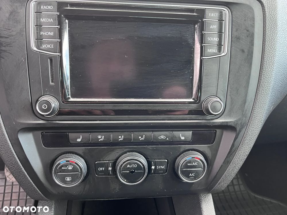 Volkswagen Jetta 1.4 TSI BMT Comfortline - 26