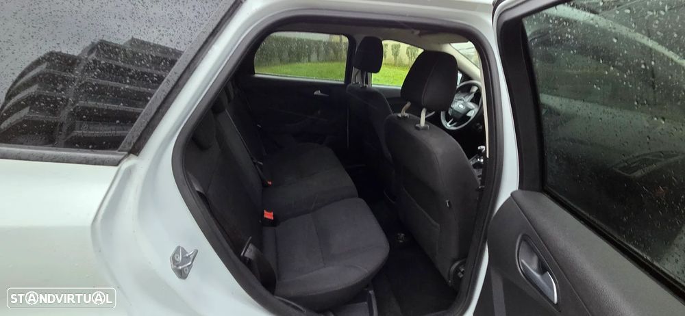 Ford Focus SW 1.5 TDCi Titanium ECOnetic - 24