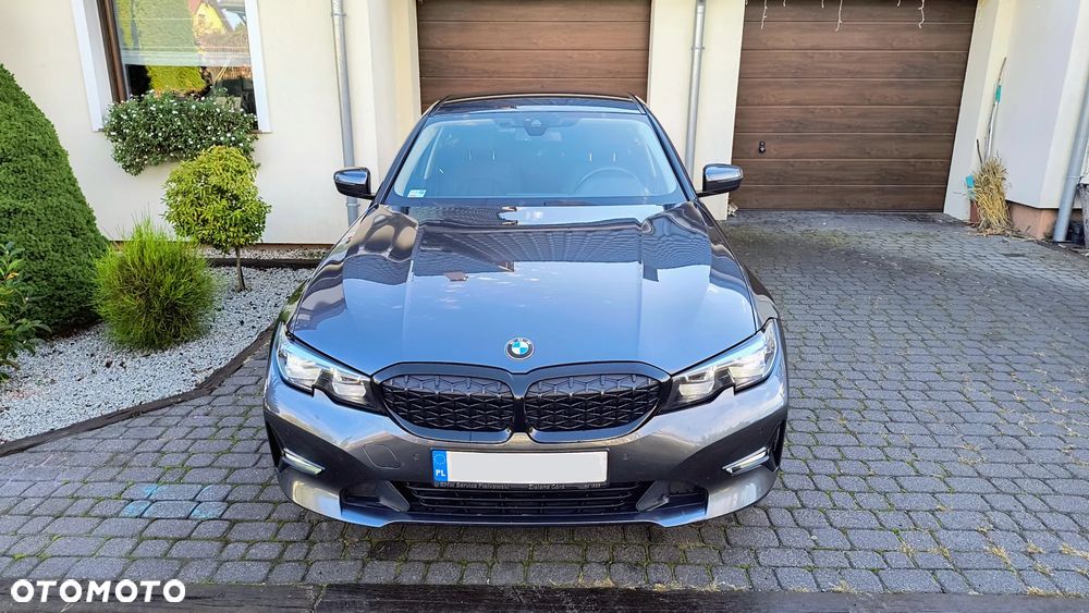 BMW 3 Series 2020 photo 4