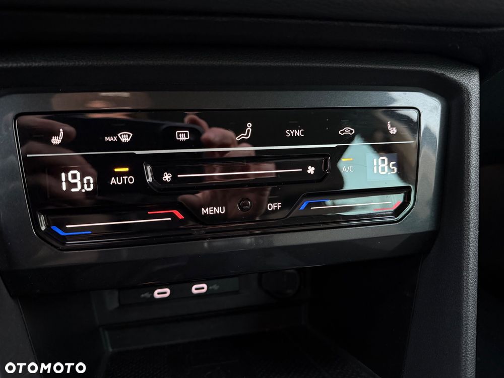 Volkswagen Tiguan - 16