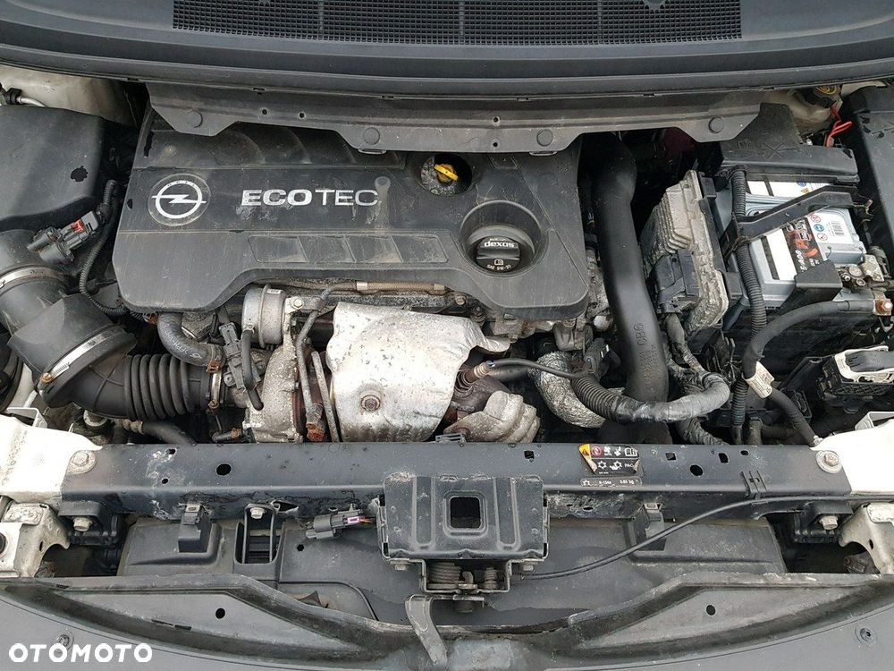 Opel Zafira 1.6 T SIDI Cosmo S&S - 18