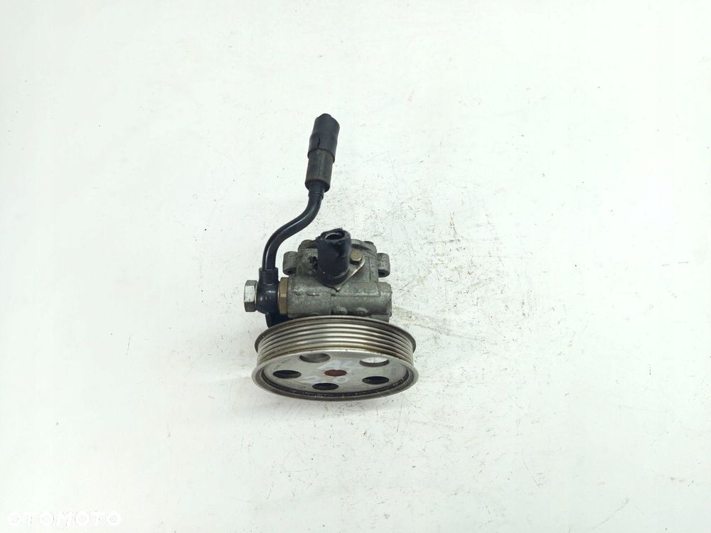 POMPA WSPOMAGANIA KIEROWNICY AUDI A4 B6 B7 A6 C6 2.0 TFSI 8E0145153D - 2