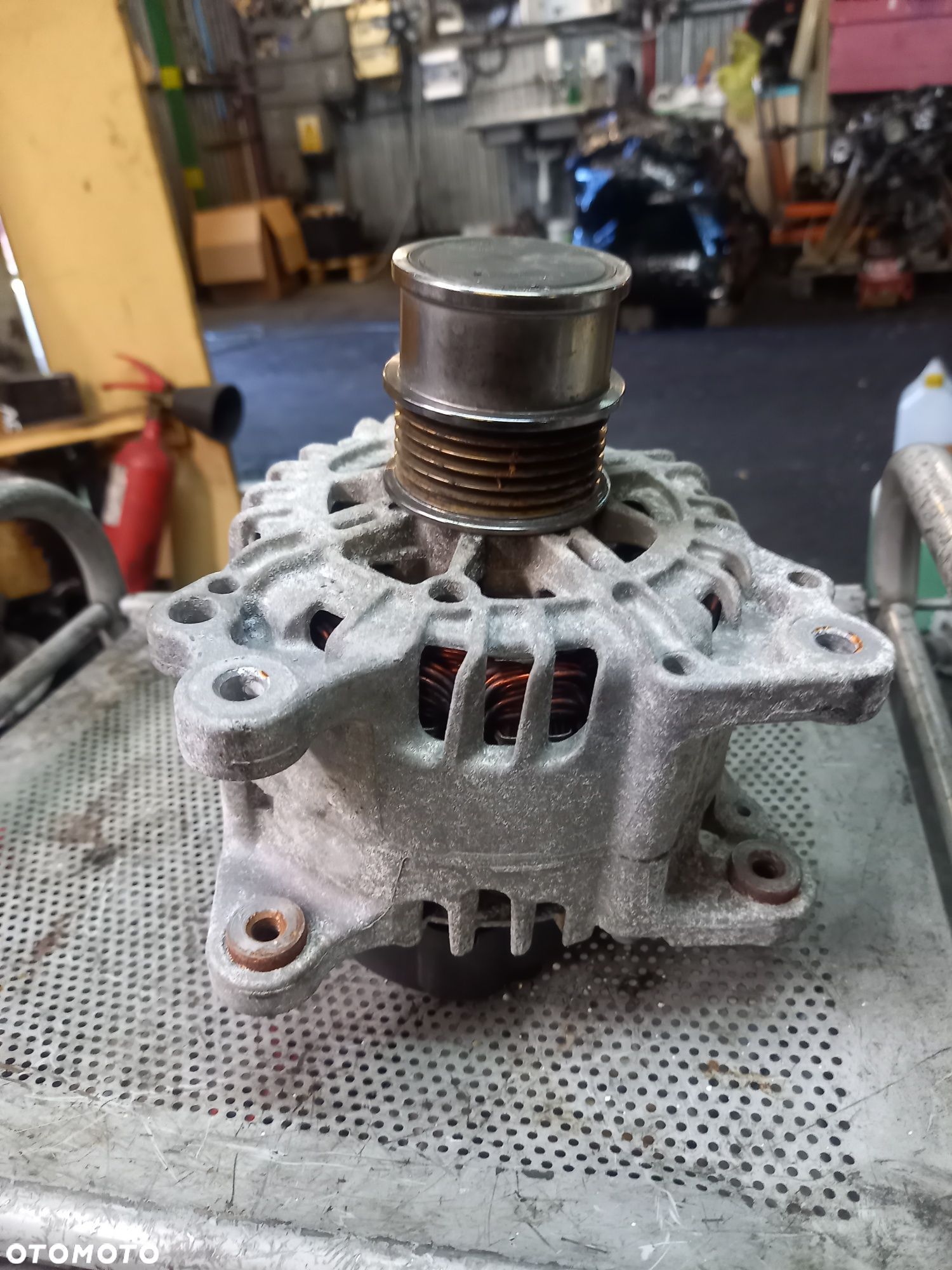 Alternator skoda Fabia 1.2 tsi cjz kompletny  oryginał - 1