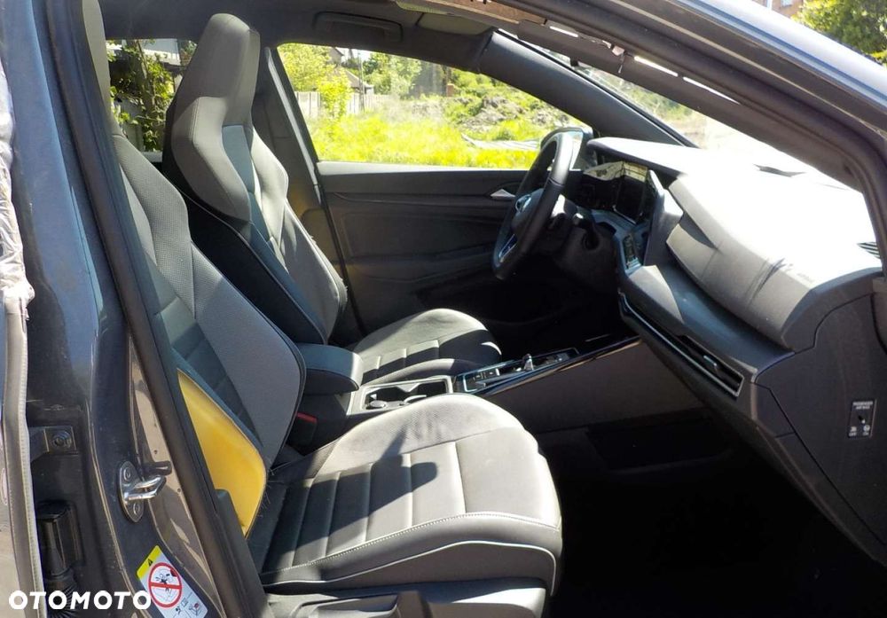 Volkswagen Golf - 21