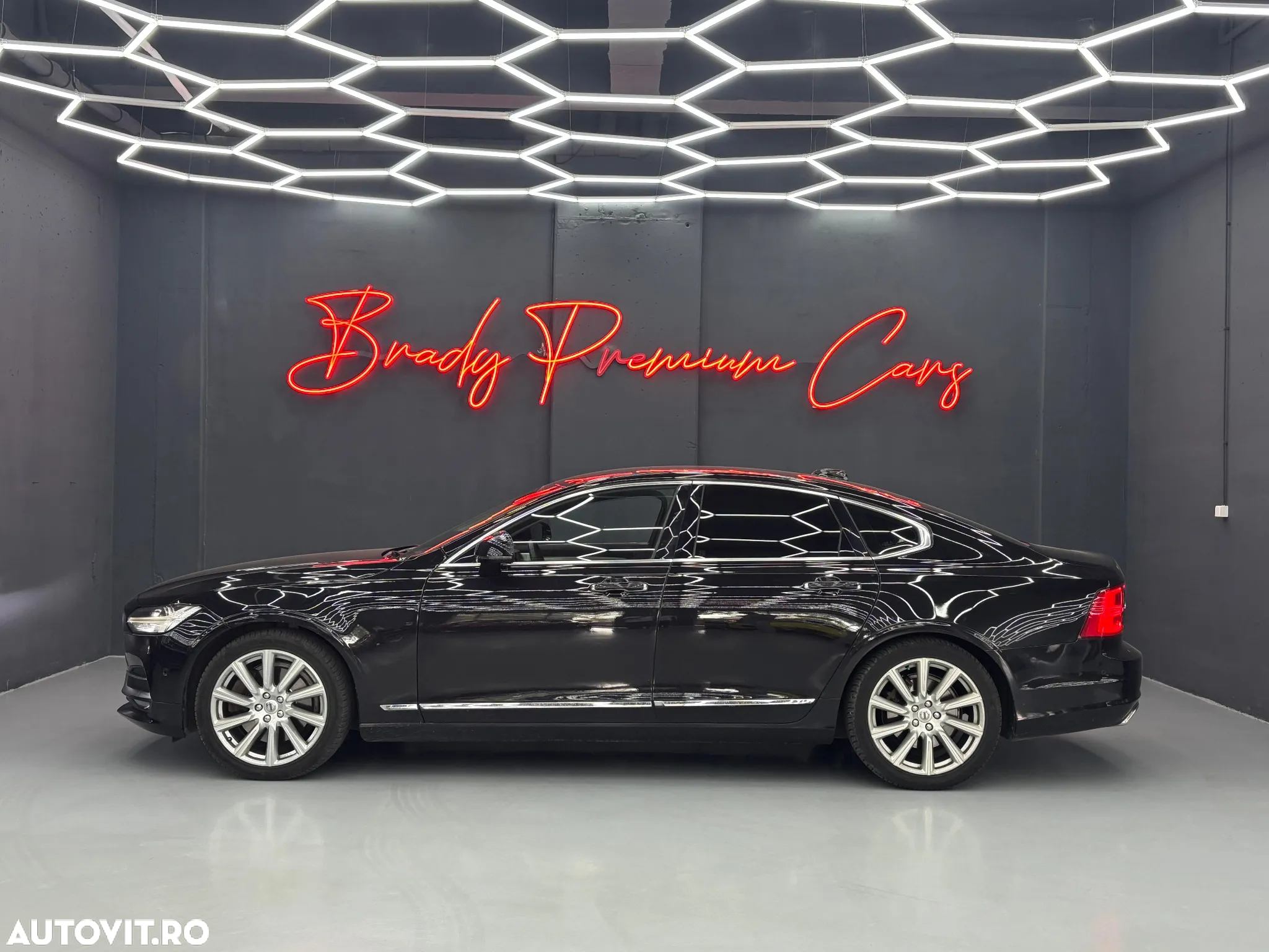 Volvo S90 T6 AWD Geartronic Momentum - 3