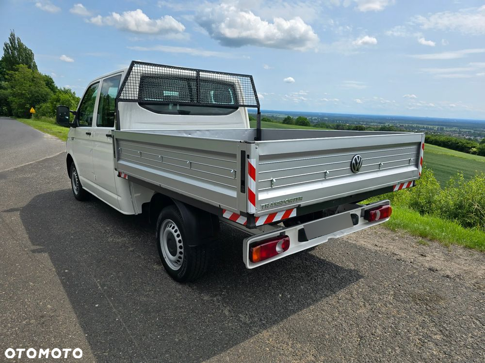 Volkswagen Transporter - 4