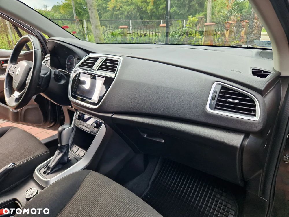 Suzuki SX4 S-Cross 1.6 Premium Plus 4WD CVT - 25
