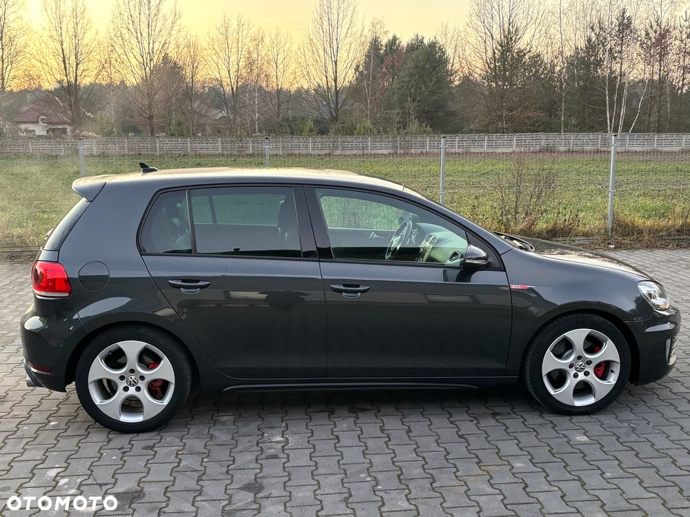 Volkswagen Golf 2.0 GTI - 24
