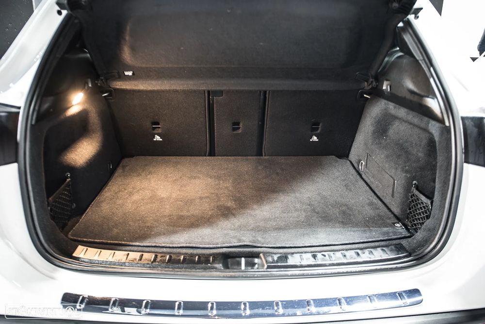 Mercedes-Benz EQA 250+ AMG Line - 16