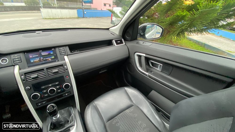 Land Rover Discovery Sport 2.0 TD4 SE - 31