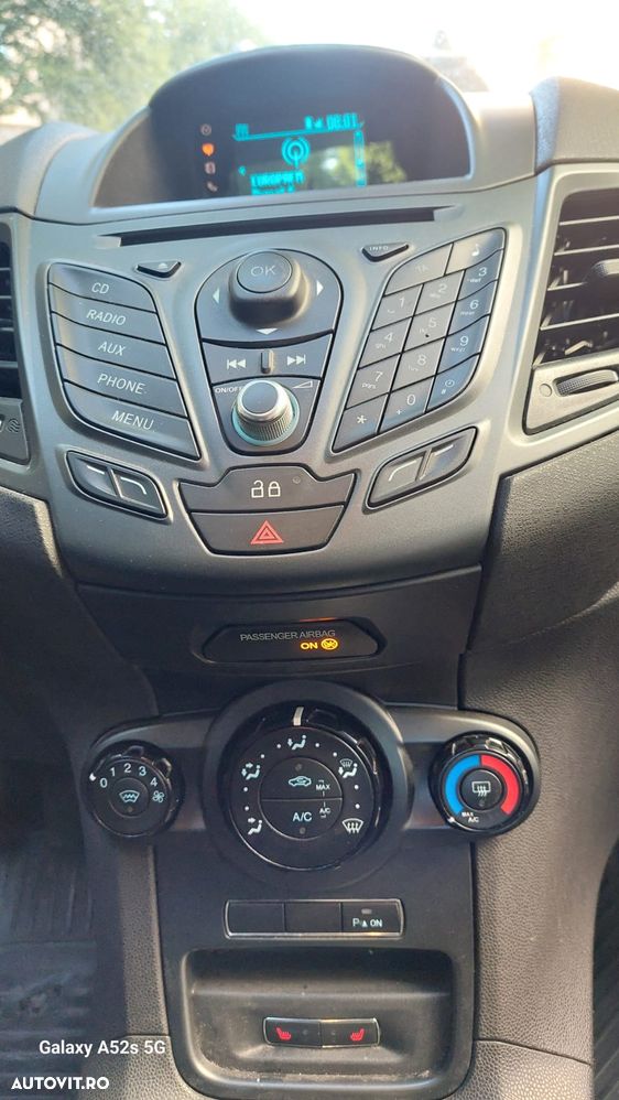 Ford Fiesta - 9