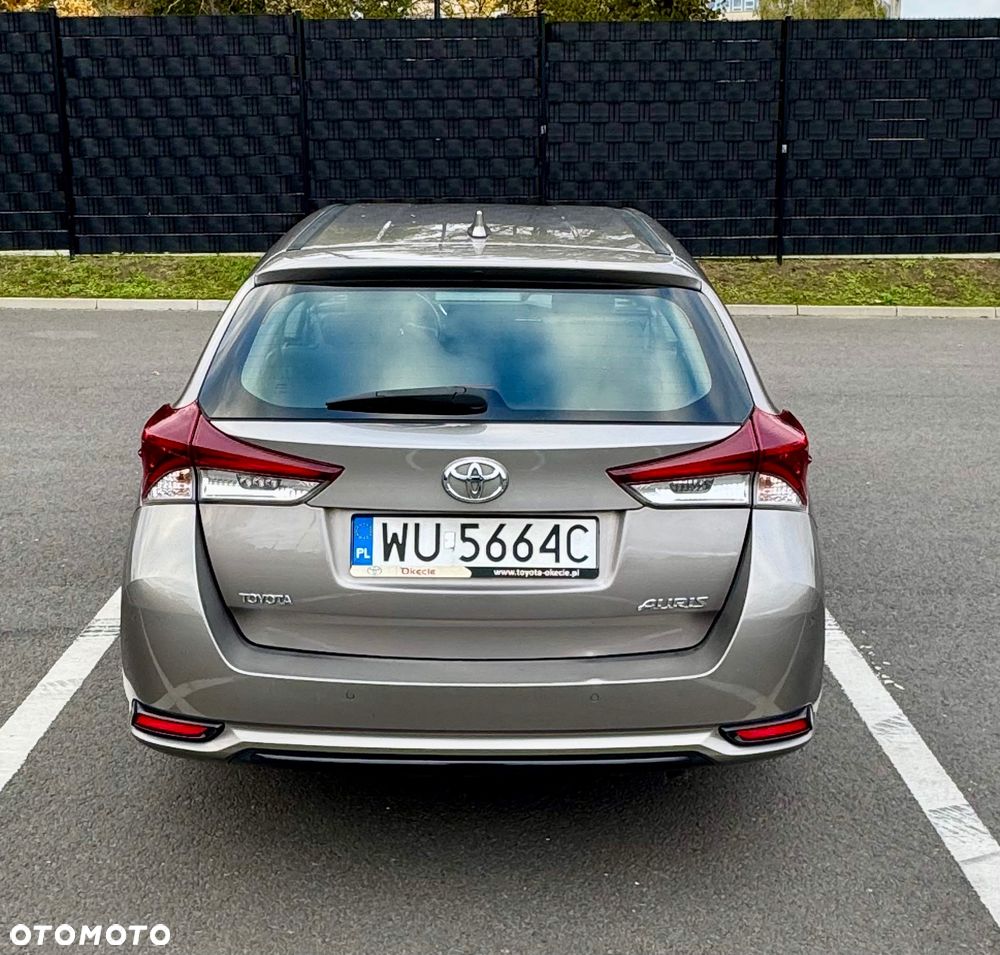 Toyota Auris 1.4 D-4D Active - 9