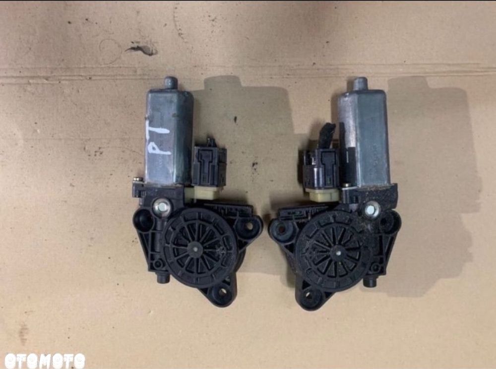 Silniczek szyby tył lewy lub prawy Mercedes c w203 - 1