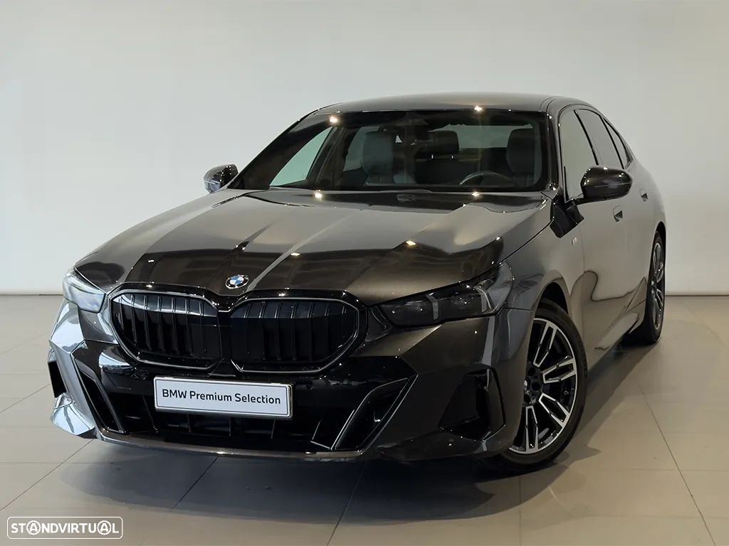 BMW 520 d Pack Desportivo M - 1