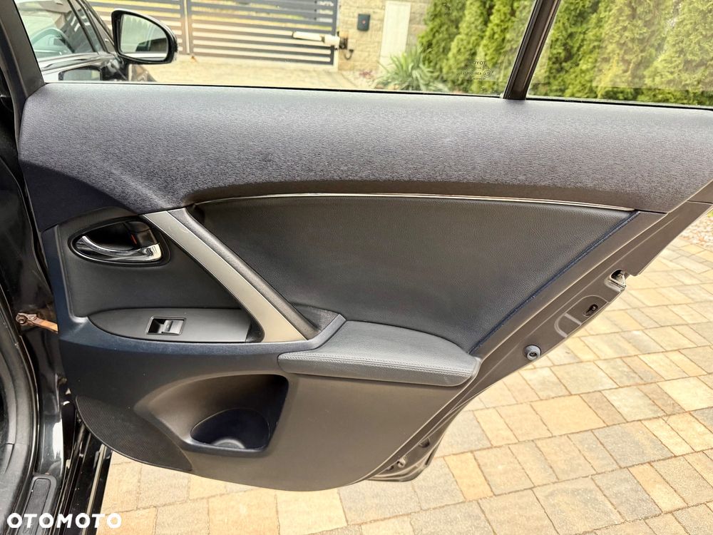 Toyota Avensis 1.8 Sol NAVI - 21