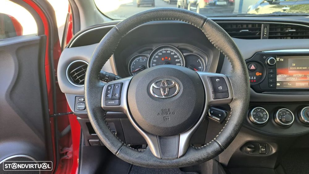 Toyota Yaris 1.4 D-4D Comfort 99g - 32