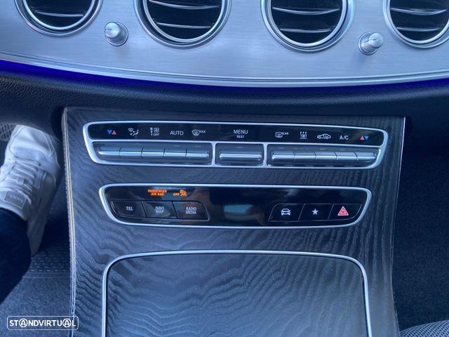 Mercedes-Benz E 300 de 9G-TRONIC AMG Line - 32