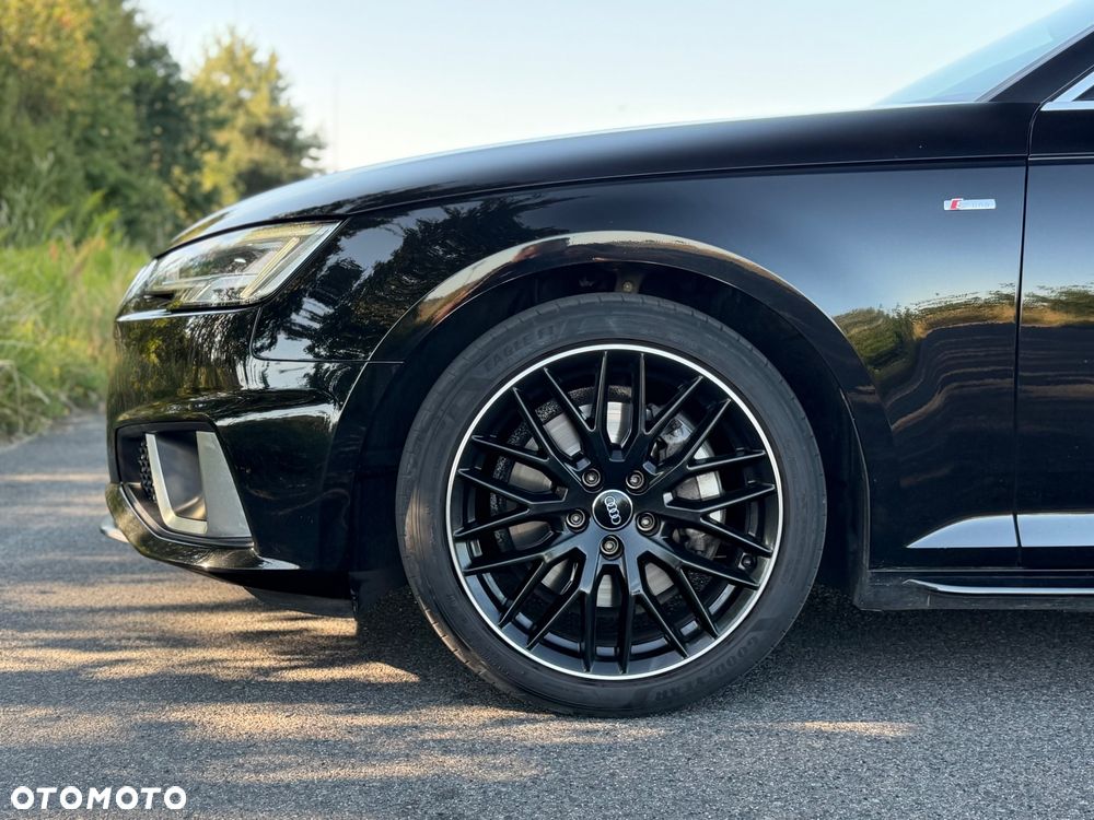 Audi A4 Avant 40 TDI quattro S tronic S line - 25