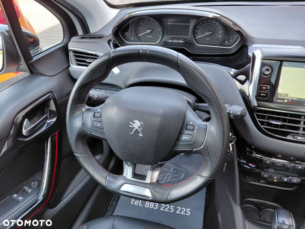Peugeot 208 - 18