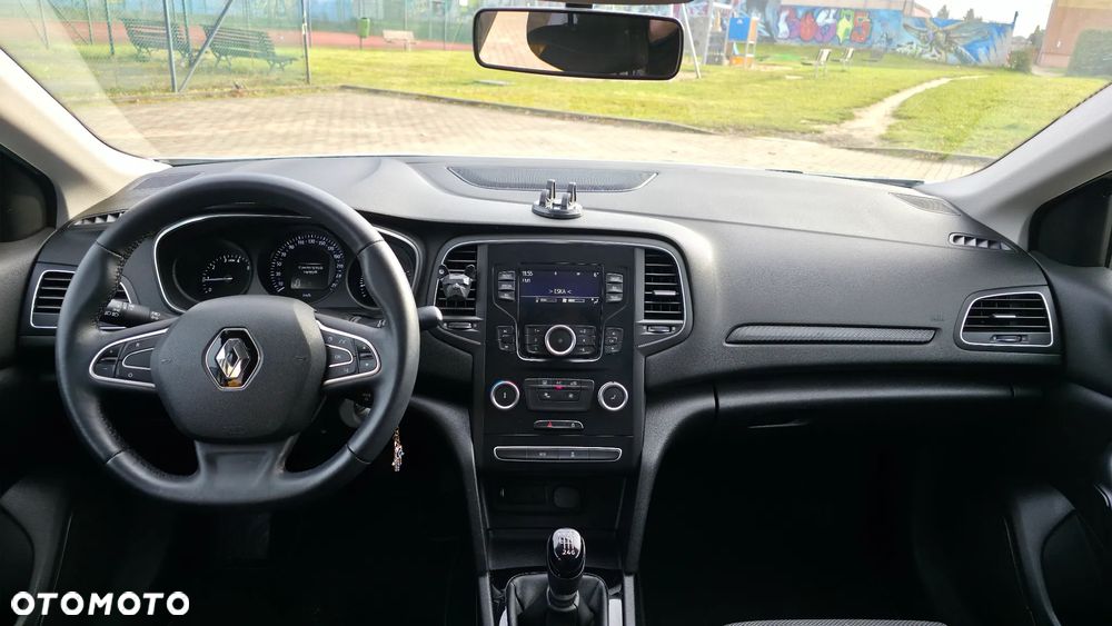 Renault Megane ENERGY TCe 100 LIFE - 13