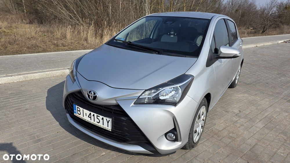 Toyota Yaris 1.5 Premium - 1