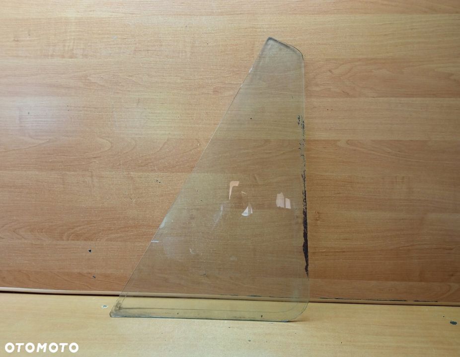 SZYBA TRÓJKĄTNA PRAWA PRZEDNIA FSC ŻUK - 1