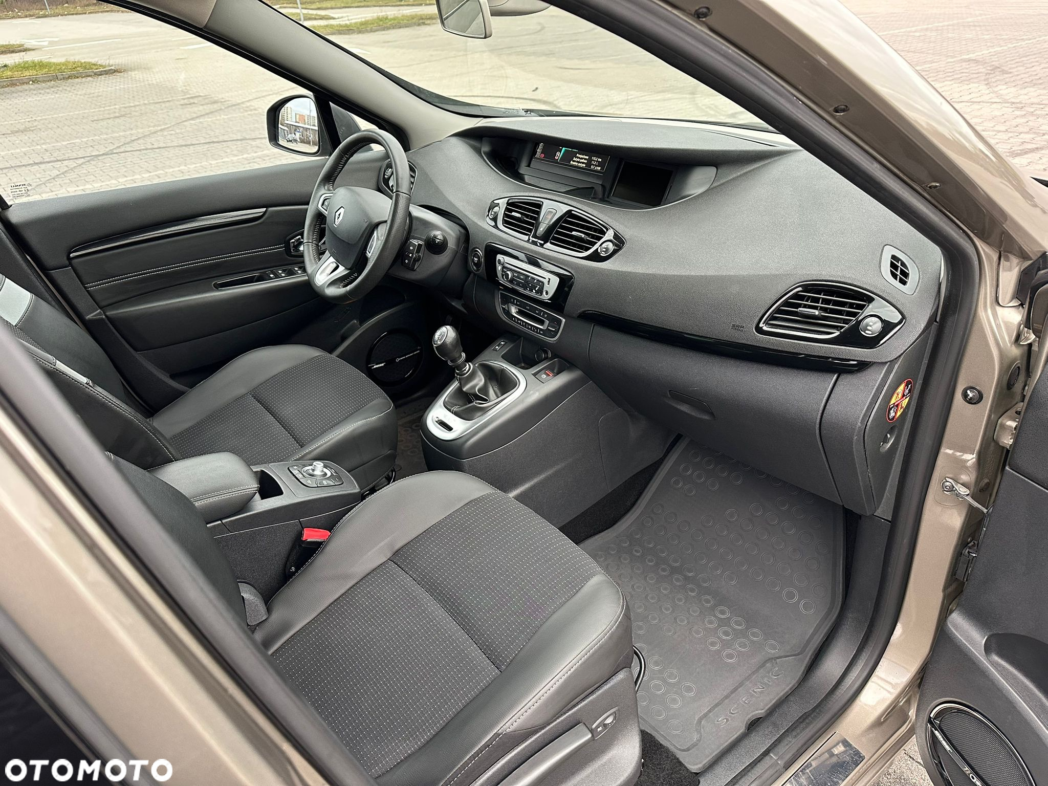 Renault Grand Scenic ENERGY dCi 130 BOSE EDITION - 18