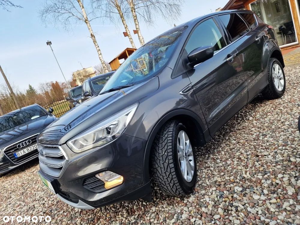 Ford Kuga - 1