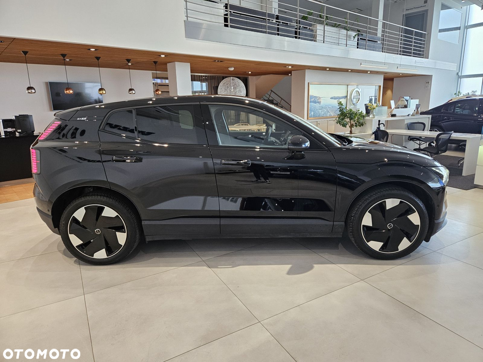 Volvo EX30 - 5
